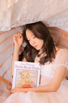 女主涨奶男主在开会做